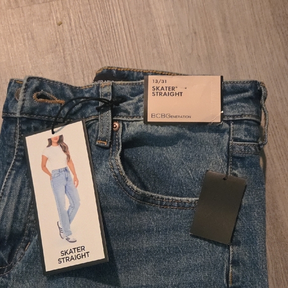 BCBG Womens Classic Denim Straight Jeans - Picture 3 of 4